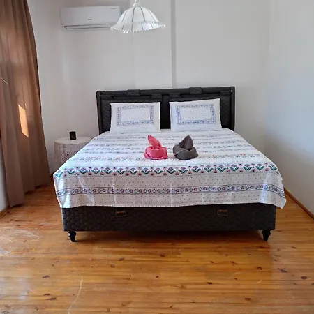Oez Apartment *